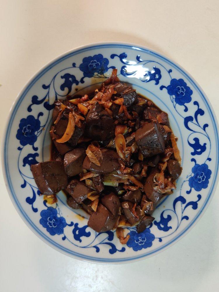 大葱冒鸭血（炒鸭血）