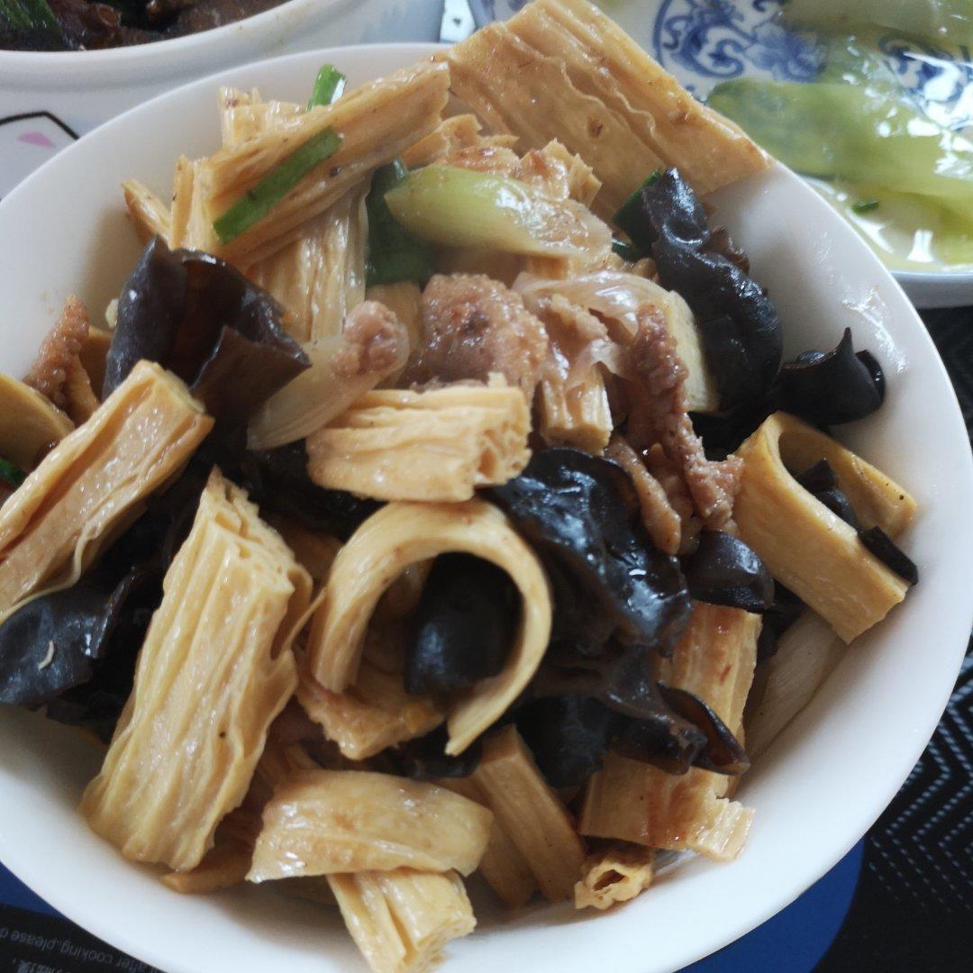 腐竹烧肉