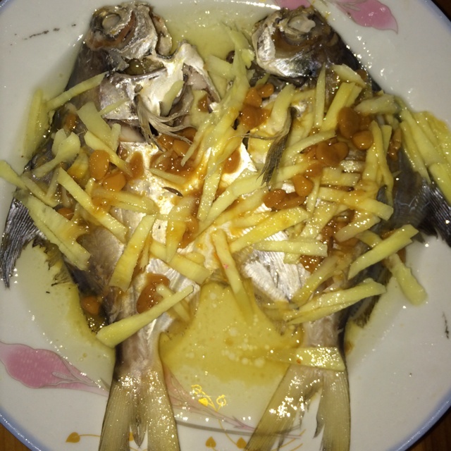 黄豆酱蒸鱼
