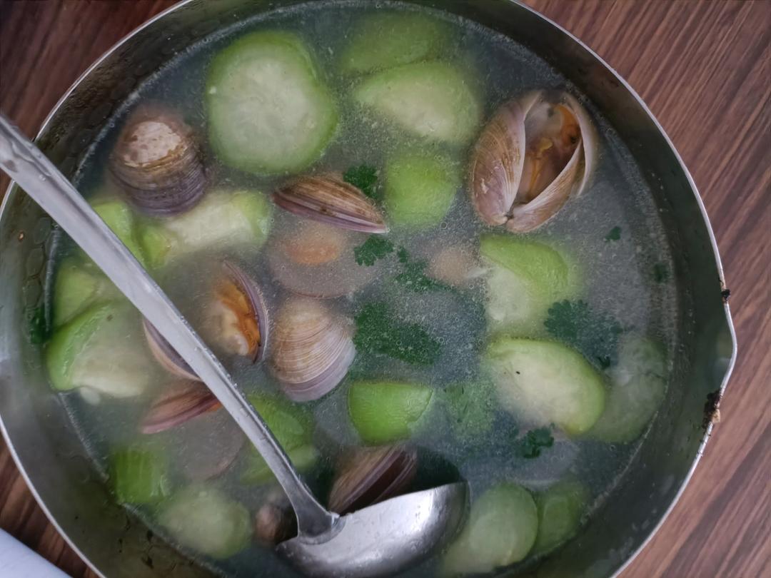 蛤蜊丝瓜汤