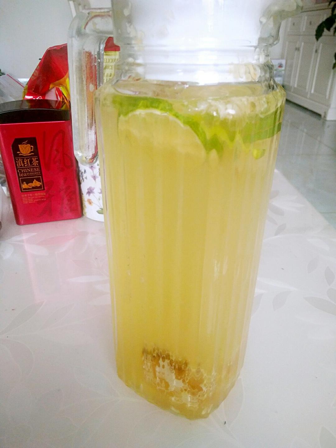 来自边境做的简单柠檬水lemonade