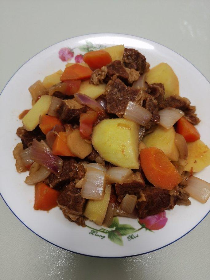 番茄土豆炖牛腩