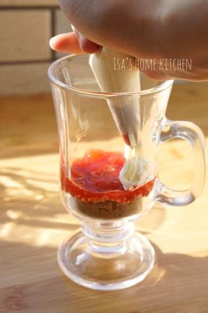 超简单的草莓奶油杯 Strawberry Trifle的做法 步骤12