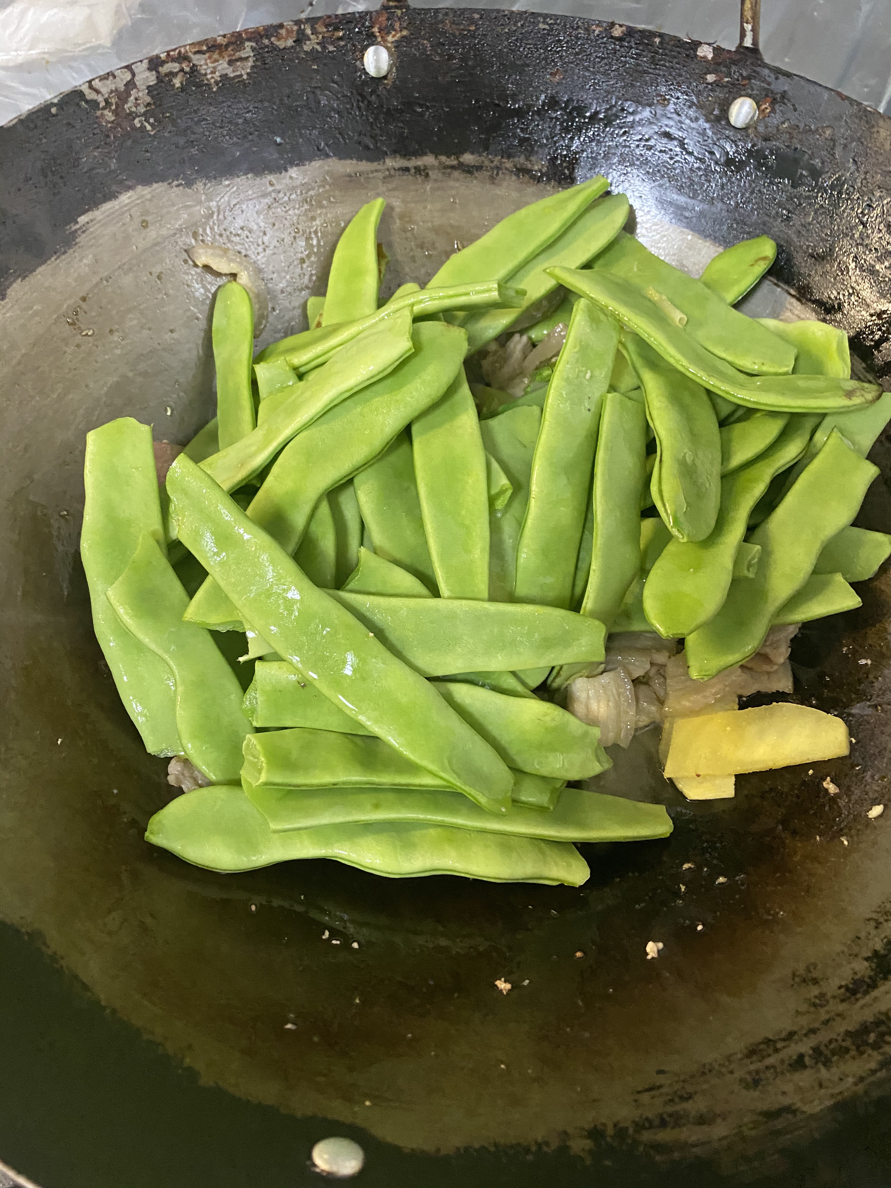 焖扁豆的做法 步骤5