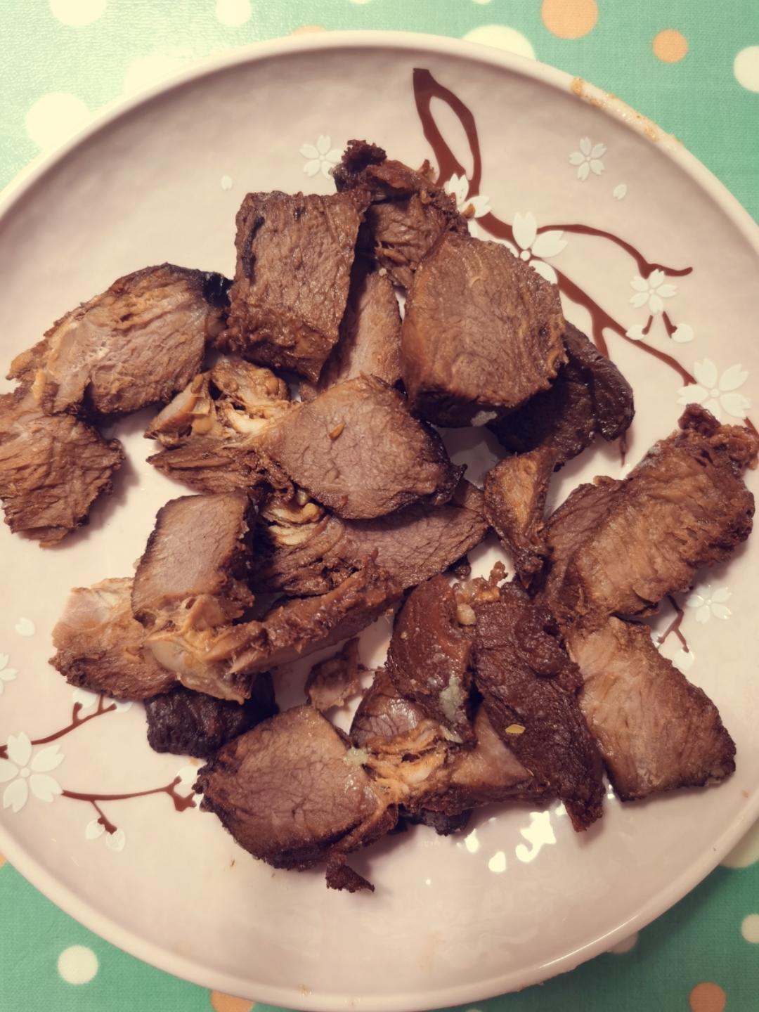隔两周就要做一次的五香酱牛肉