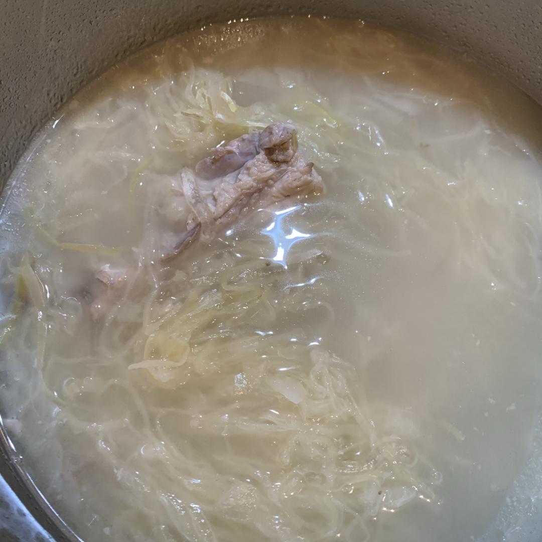 【曼食慢语】酸菜排骨炖粉条