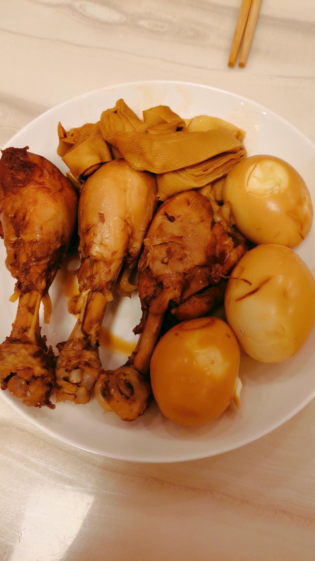 香辣卤鸭脖
