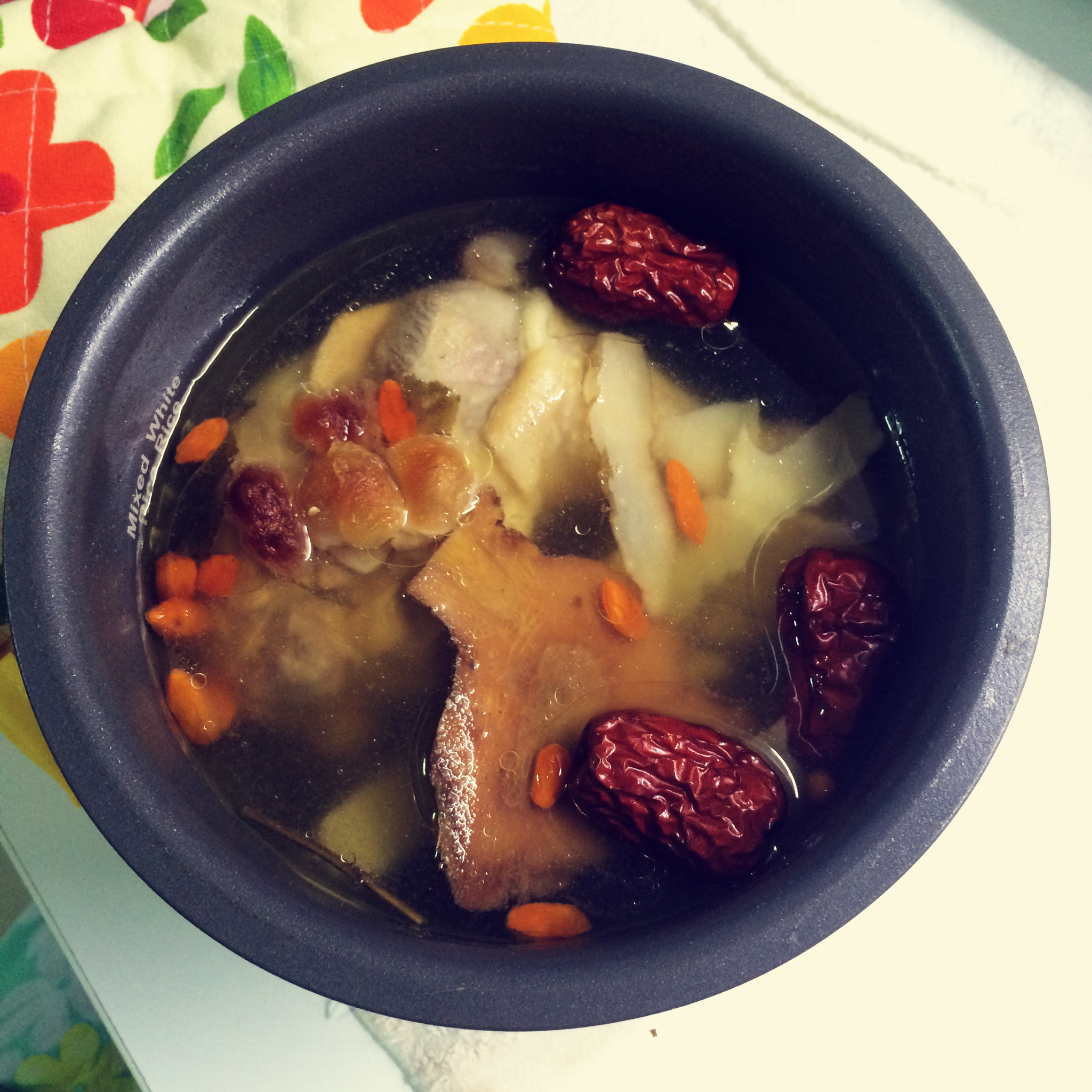 拉普拉塔做的电饭煲版炖鸡汤