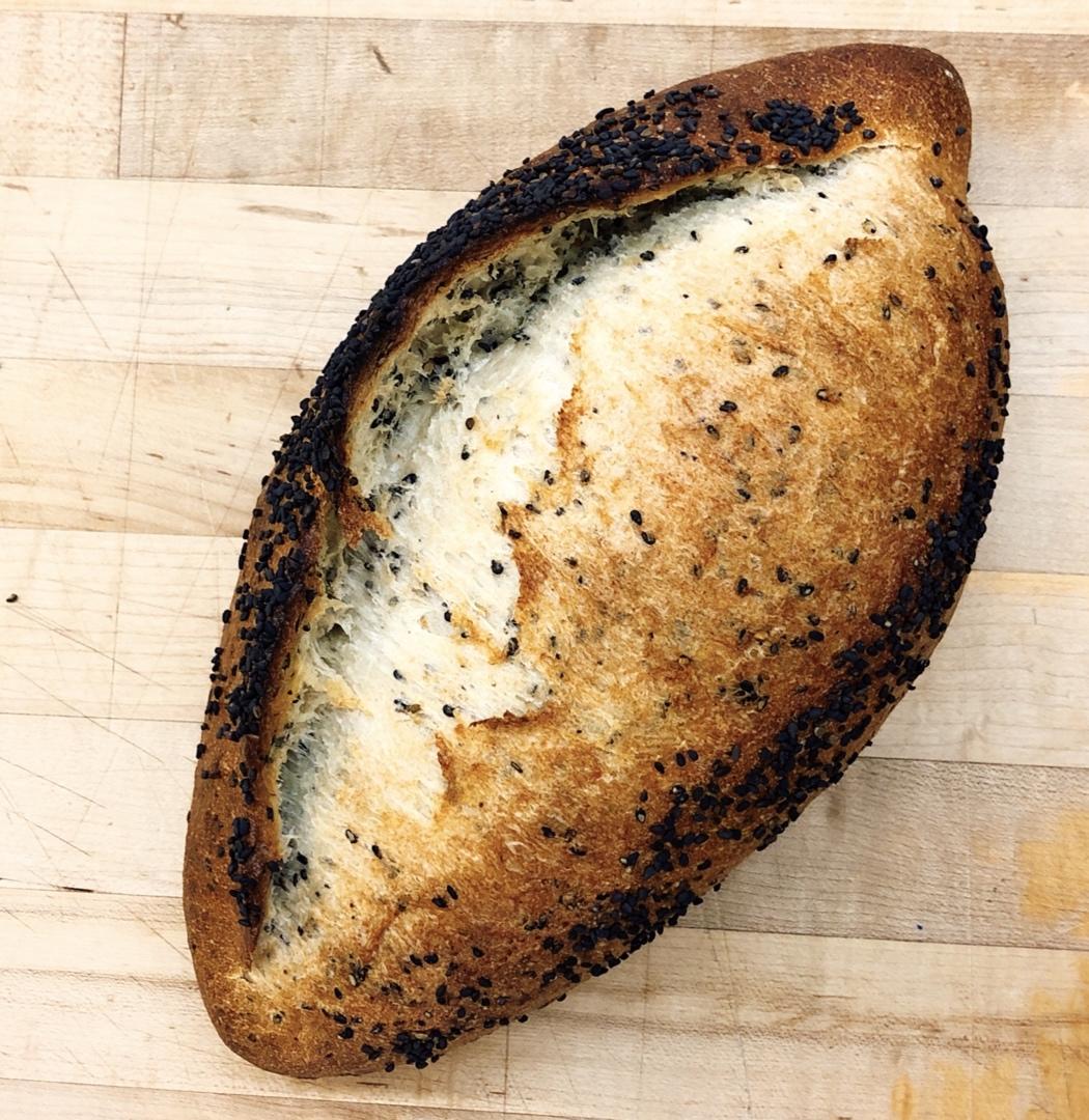 【Tartine Bread】天然酵种黑芝麻欧包