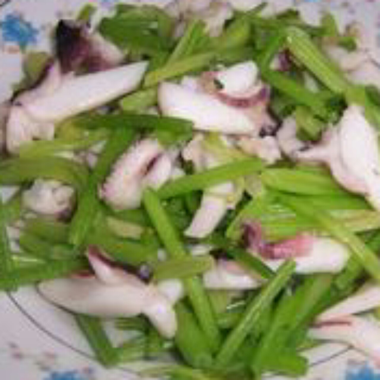 速炒芹菜鱿鱼（墨鱼）