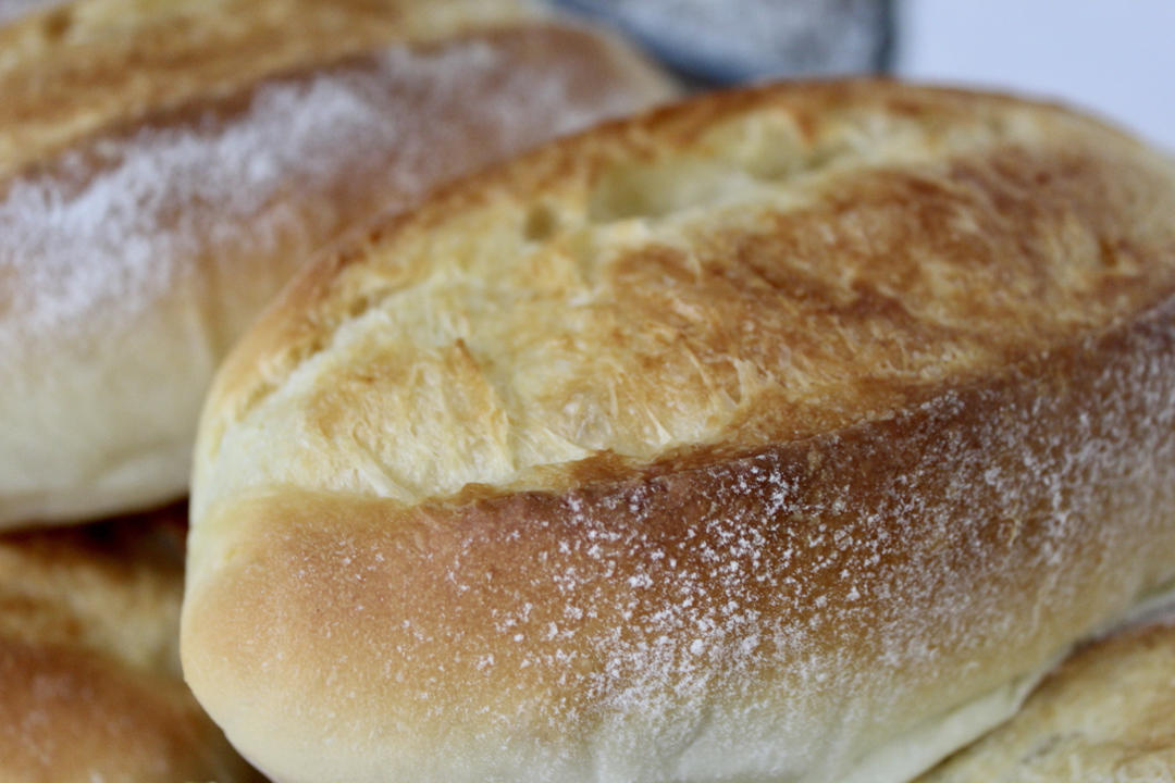 黄油核桃法式切片面包