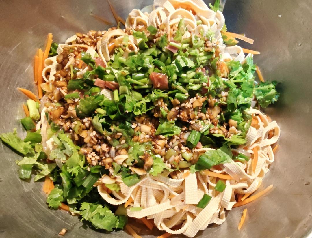 万能凉拌汁的做法（饭店不外传的秘方）