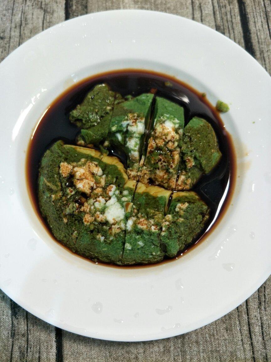 蘸汁菠菜鸡蛋糕——春季养生多吃菠菜