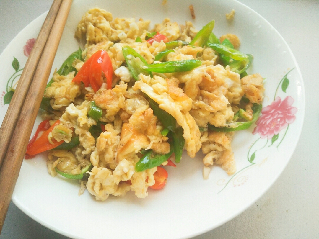 青椒虾米炒蛋