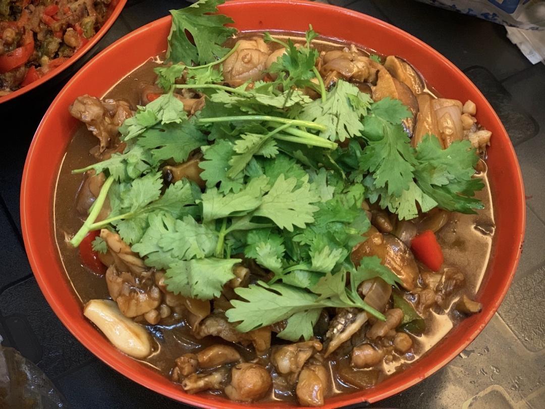 家庭版干锅牛蛙