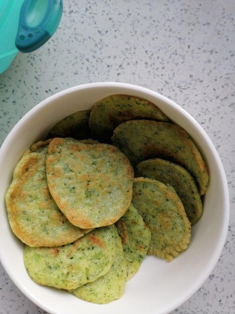 西兰花鸡蛋饼（宝宝辅食）