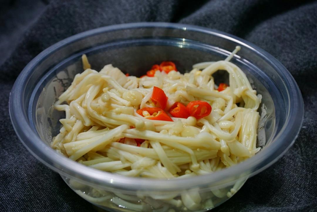 【21天减肥法第二阶段菜谱】无油蒜焖金针菇