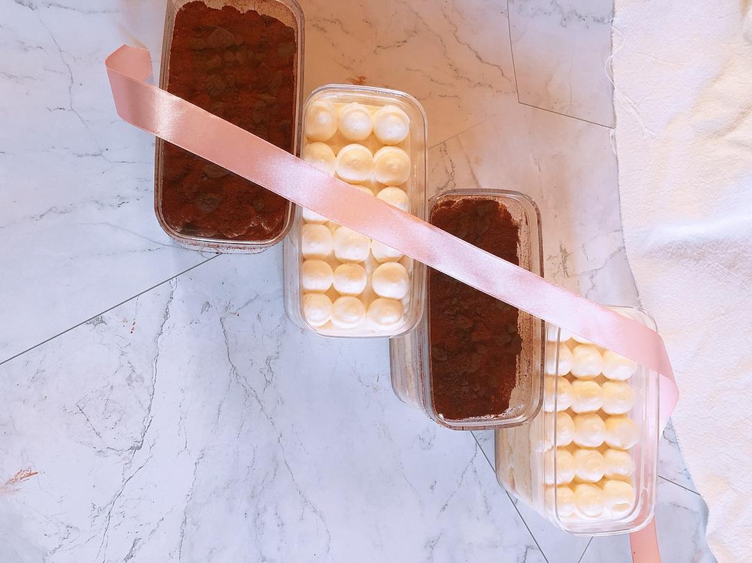 低糖不腻的奥利奥咸奶油蛋糕盒子