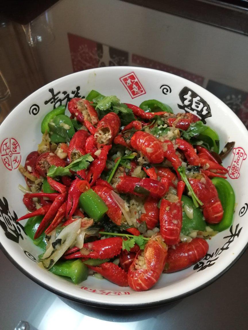 橘丽丝的蒜蓉小龙虾