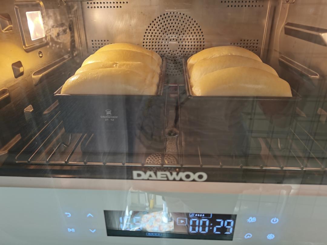 《Tinrry+》双拼芝士牛油排包