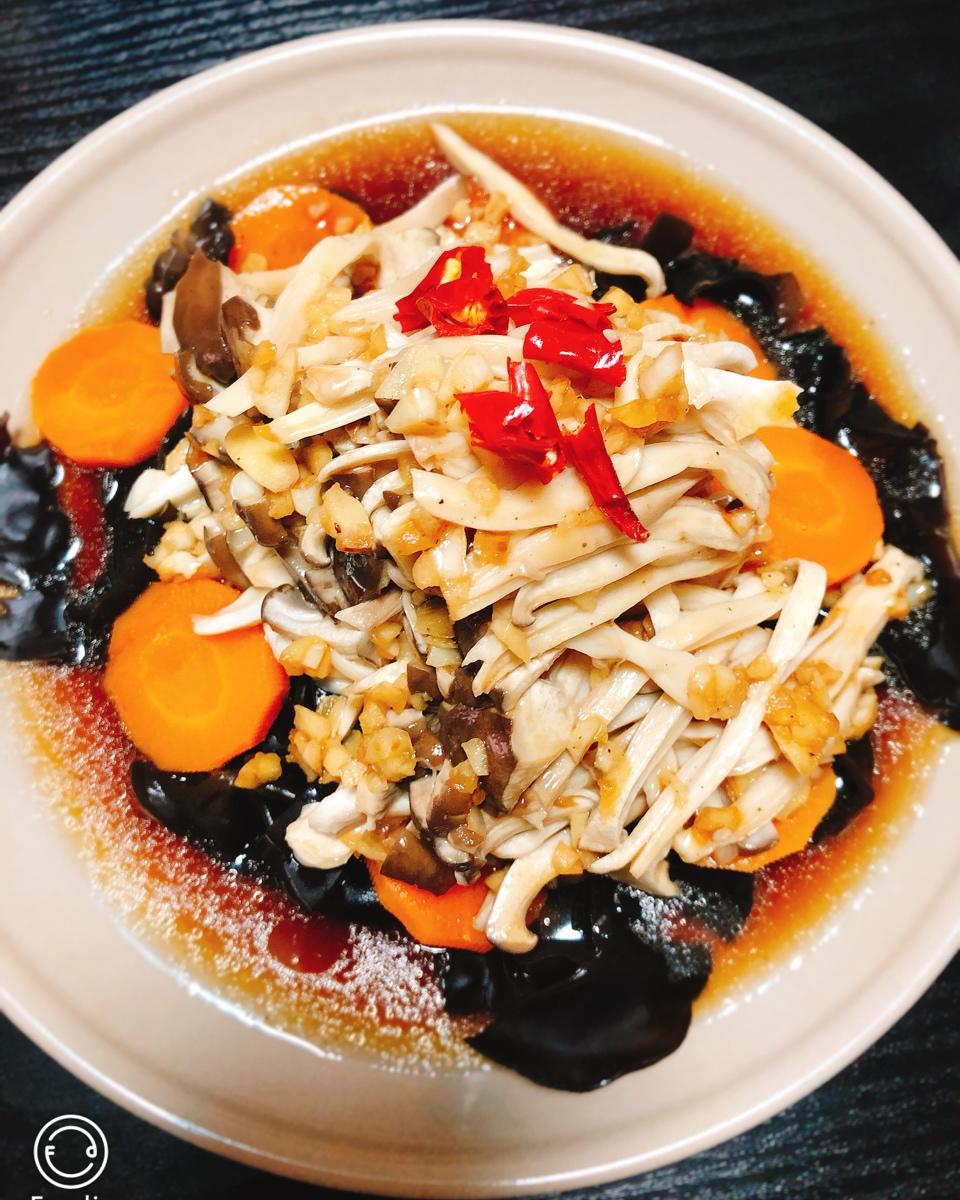 超健康木耳胡萝卜手撕杏鲍菇