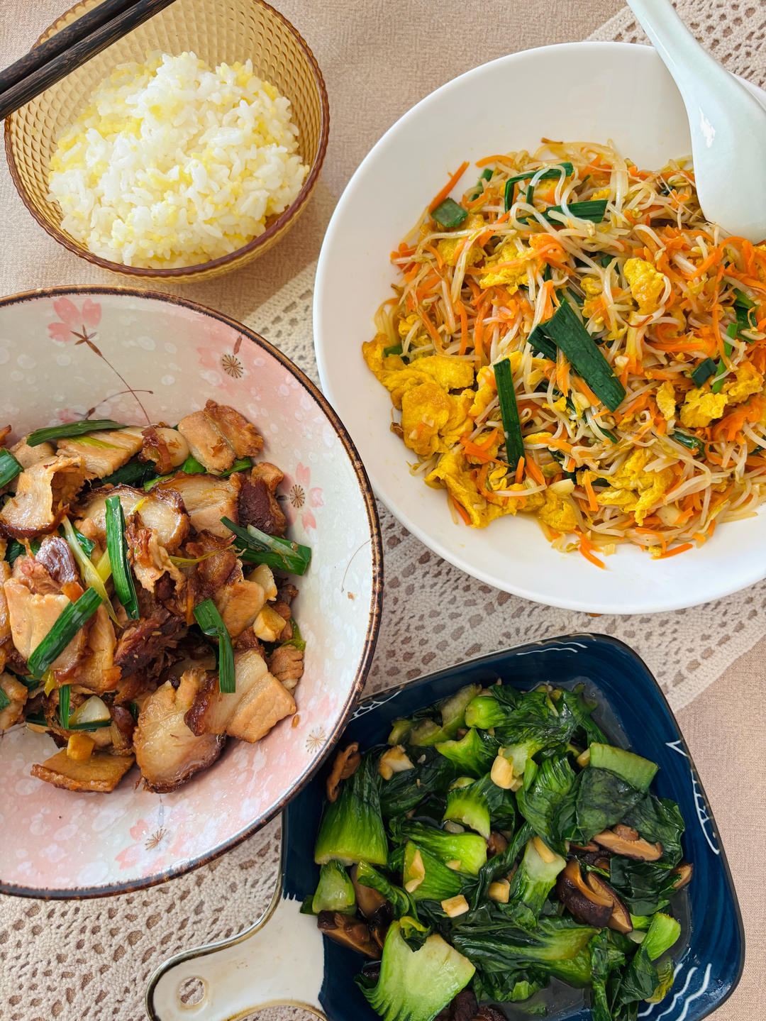 鲜香爽脆炒豆芽