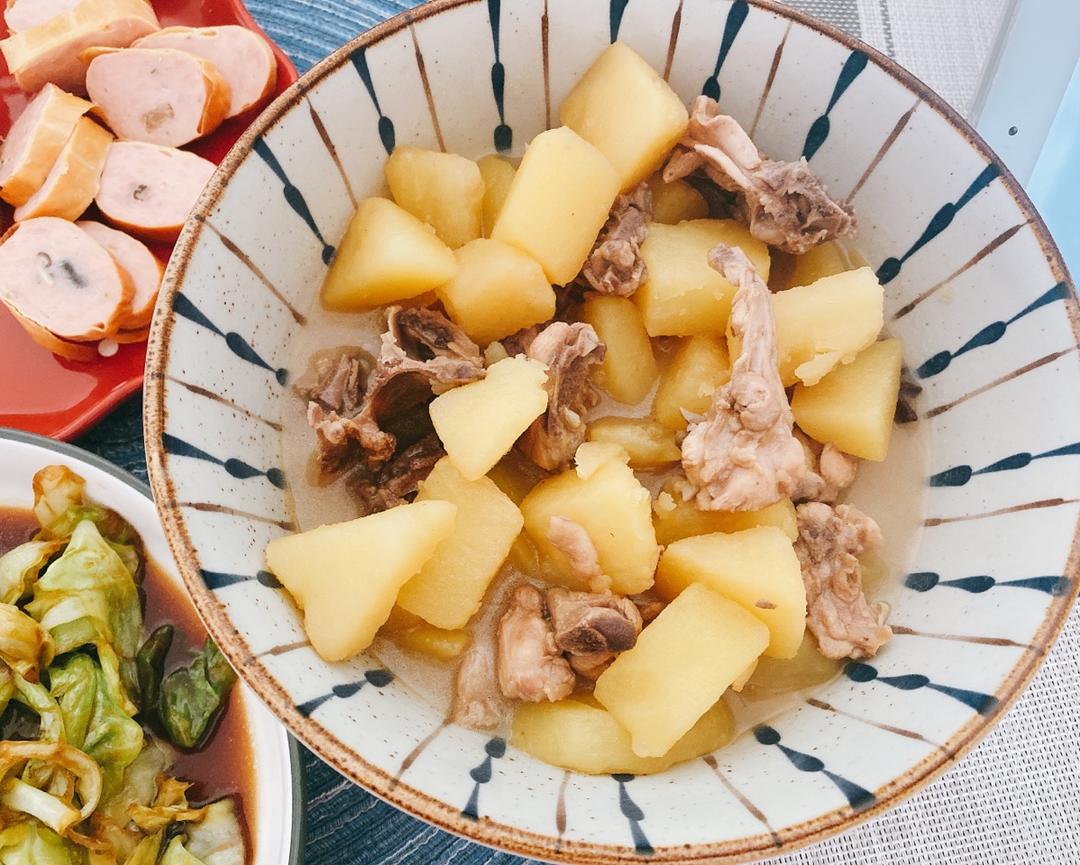 土豆炖鸡架