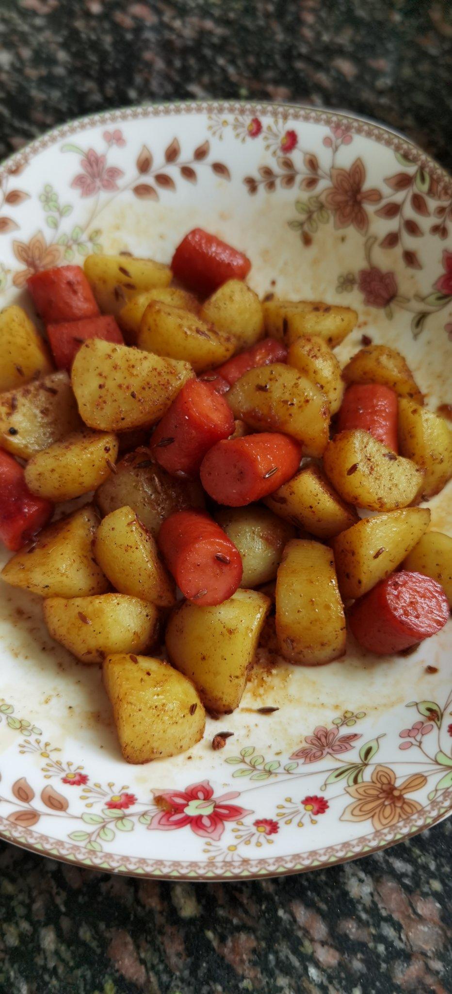 孜然火腿土豆丁