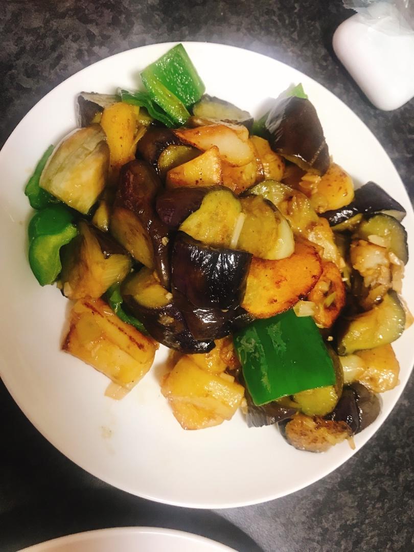 孜然洋葱炒牛肉粒