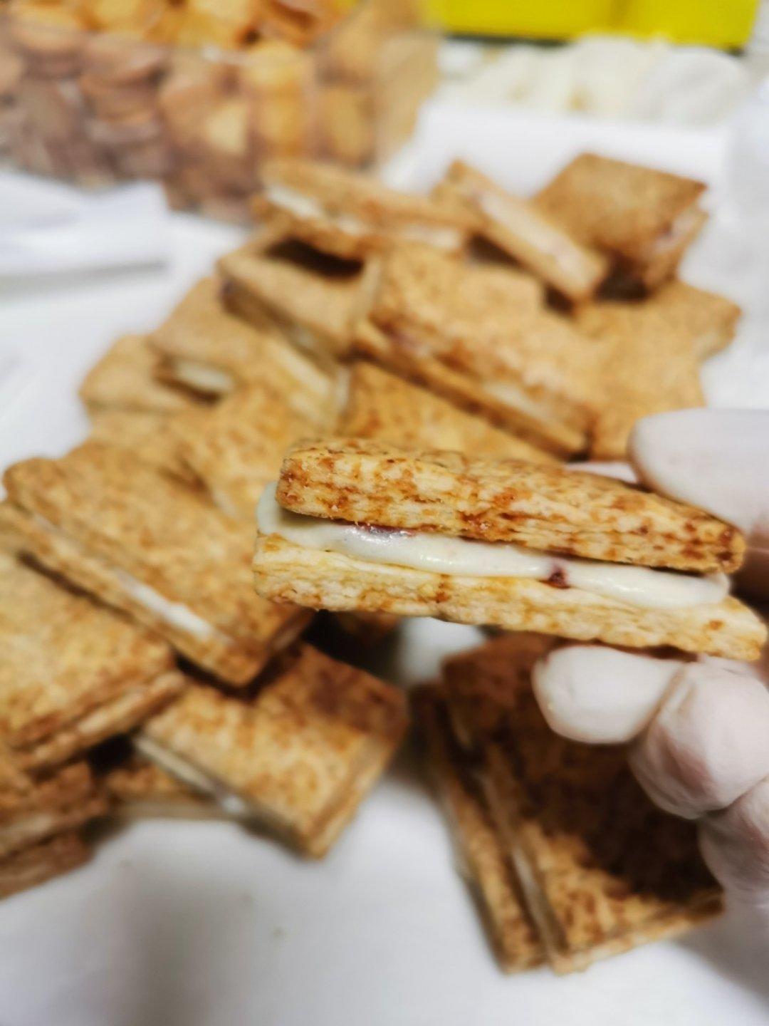 蔓越莓夹心方块酥