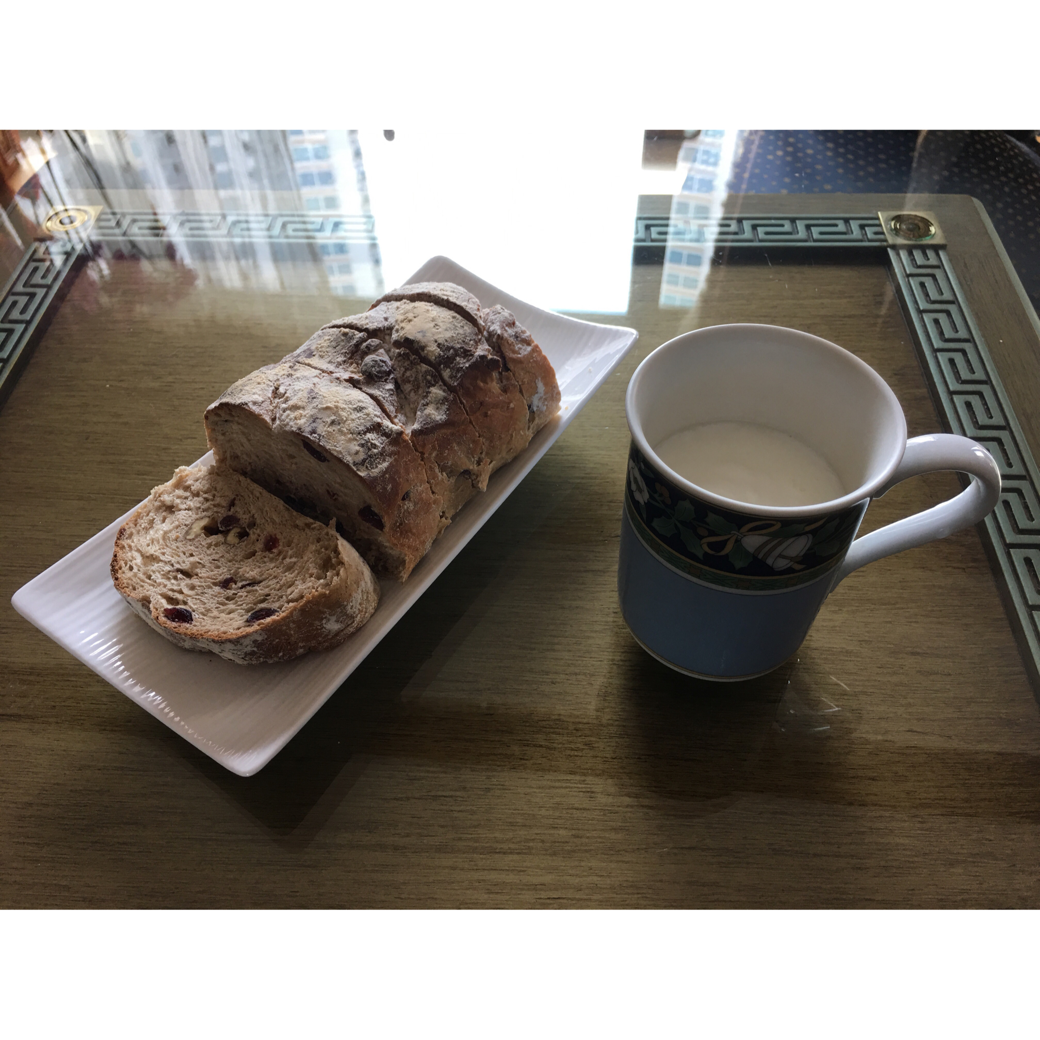 葡萄干全麦面包