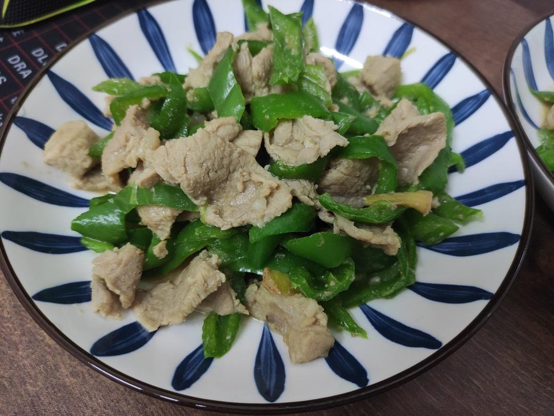 下饭神器👉青椒炒肉