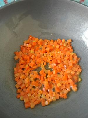 玉米胡萝卜炒黄瓜的做法 步骤4