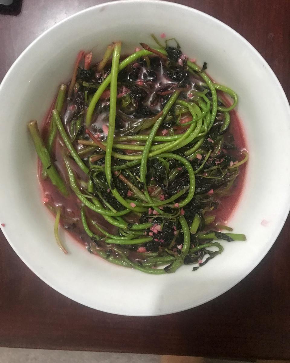 蒜茸炒红苋菜