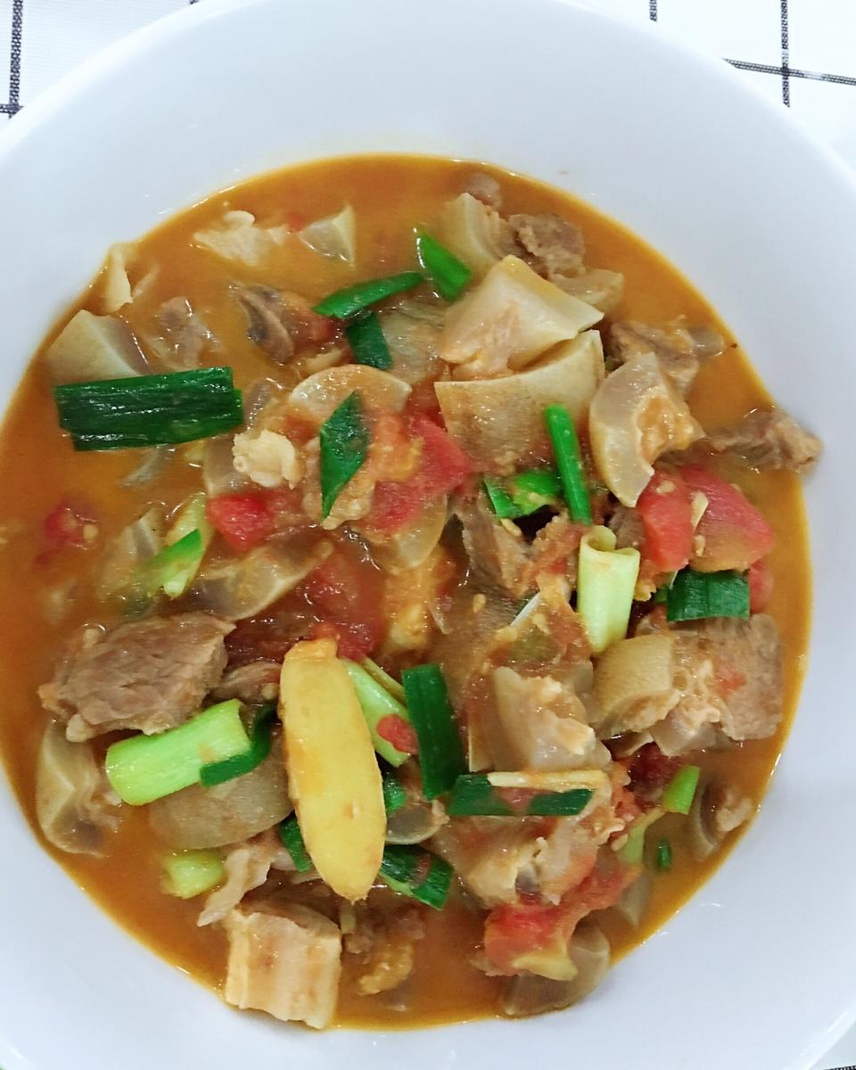 西红柿炖牛肉，酸酸的开胃菜