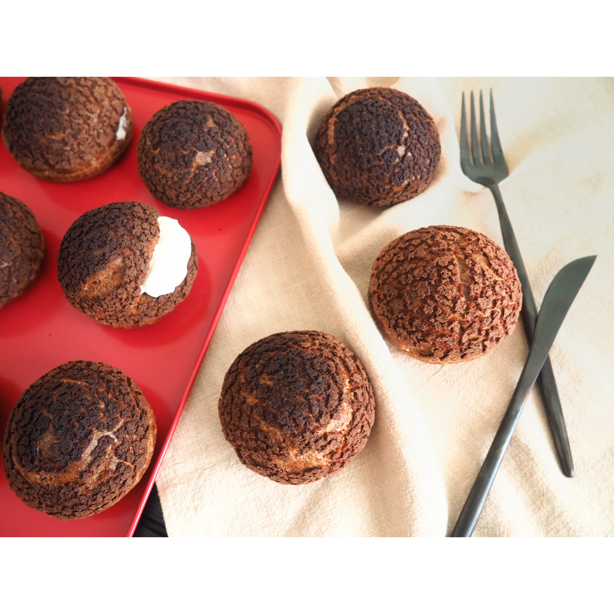 巧克力酥皮泡芙