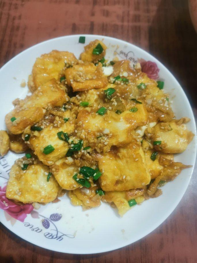 完胜路边摊：香煎孜然豆腐