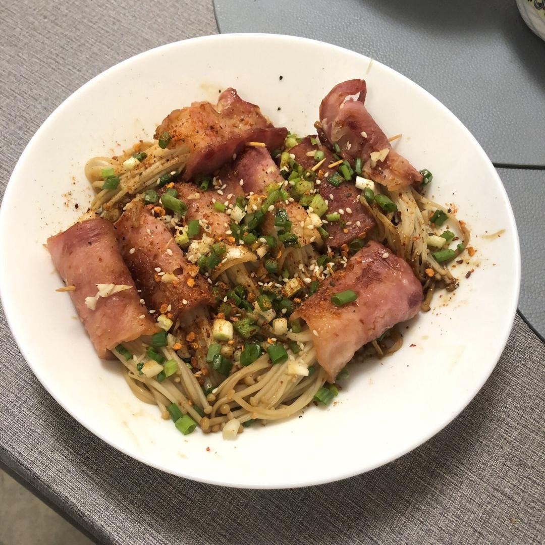 金针菇培根卷