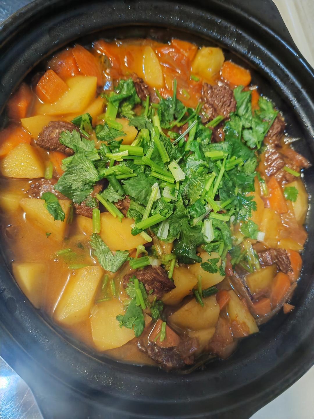 番茄土豆炖牛腩