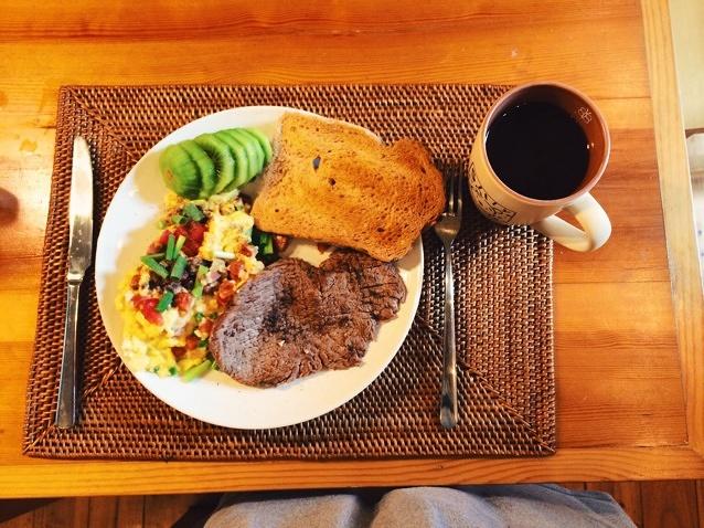 Sunday brunch 之牛仔早餐