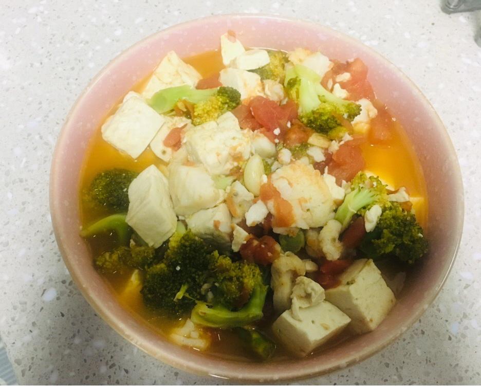 龙利鱼番茄豆腐煲
