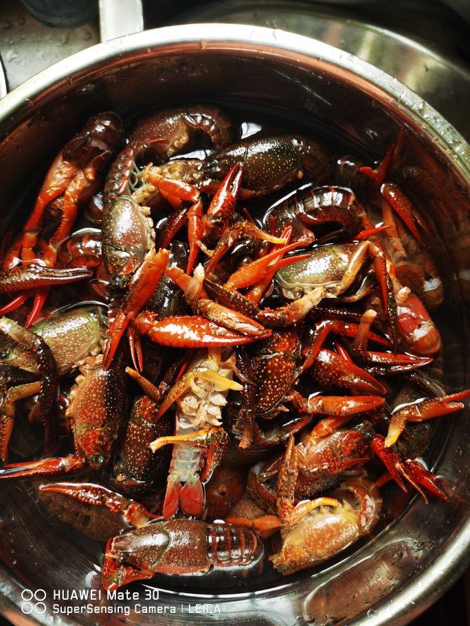 最正宗蒜泥龙虾配方（完美还原龙虾店正宗口味）