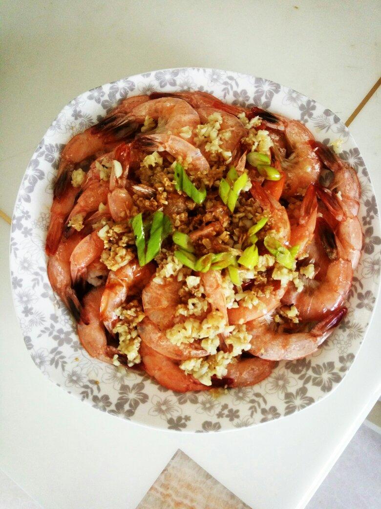 虾最美味的吃法必须是这个——蒜蓉蒸虾（多动图，孔瑶的食谱）