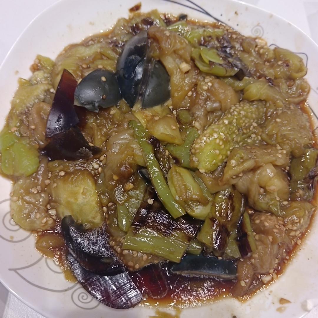 秋燥最下饭开胃的“虎椒皮蛋”