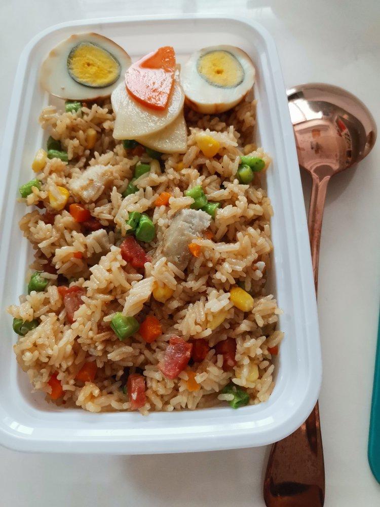家庭版电饭锅焖饭