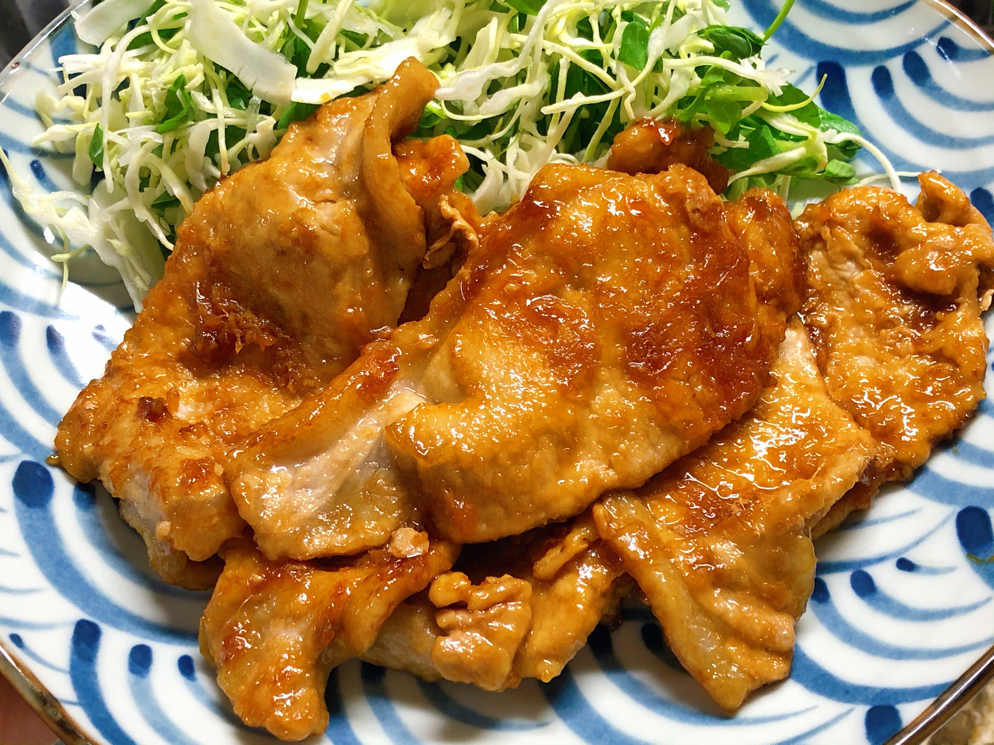 日式猪肉生姜烧/豚肉の生姜焼き的做法