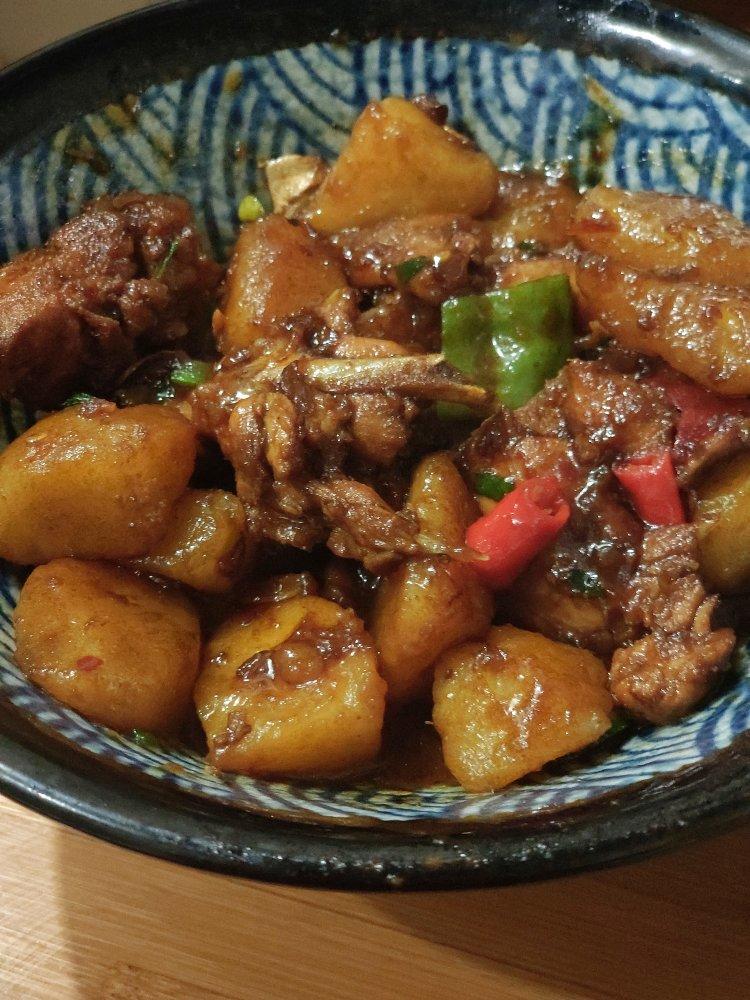 家常大盘鸡加手擀宽面