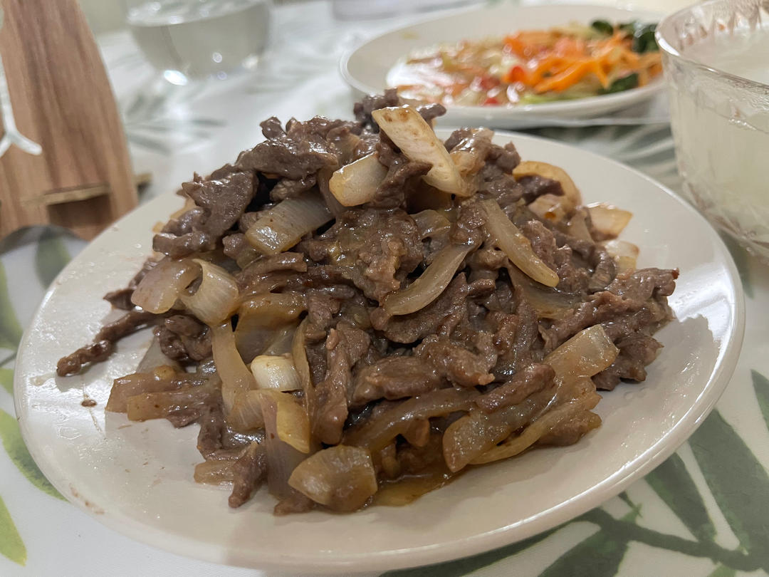 洋葱炒牛肉