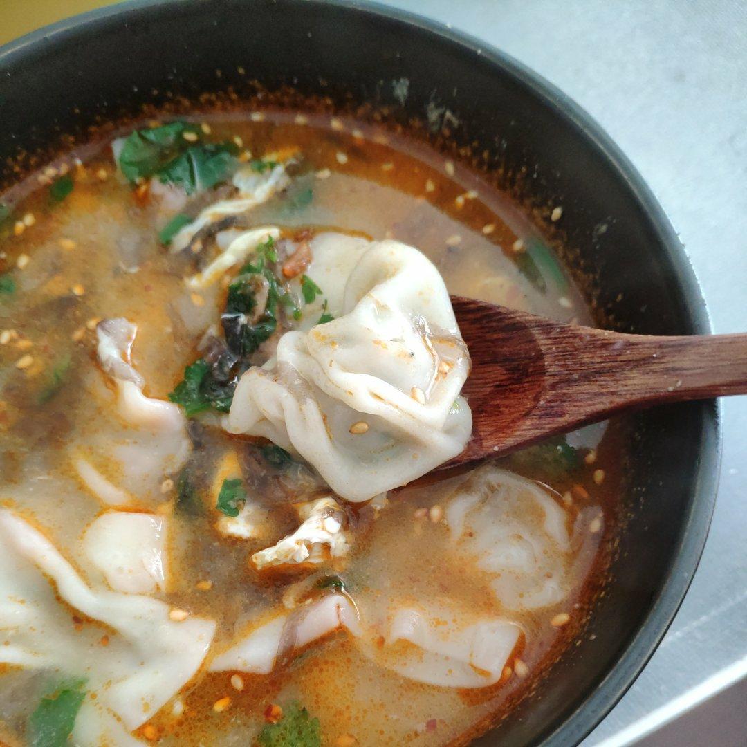 独门小馄饨（四粉两油一汤调馅大法）