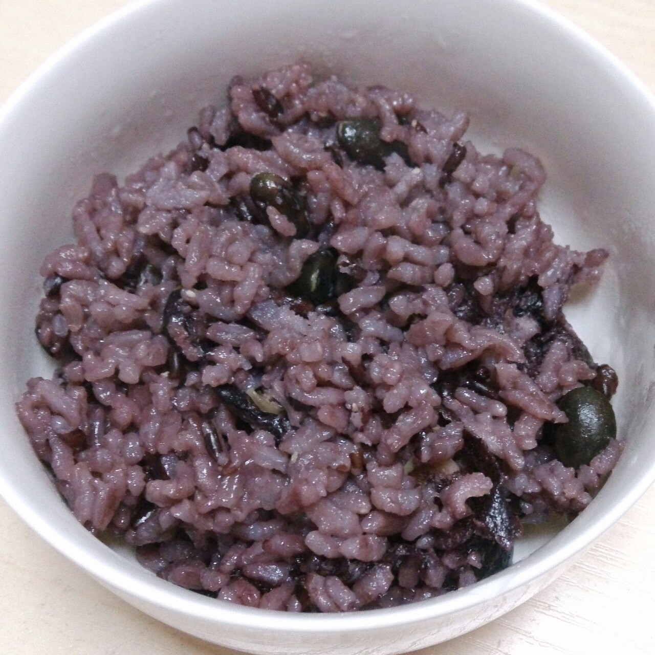 黑米黑豆黑芝麻粥